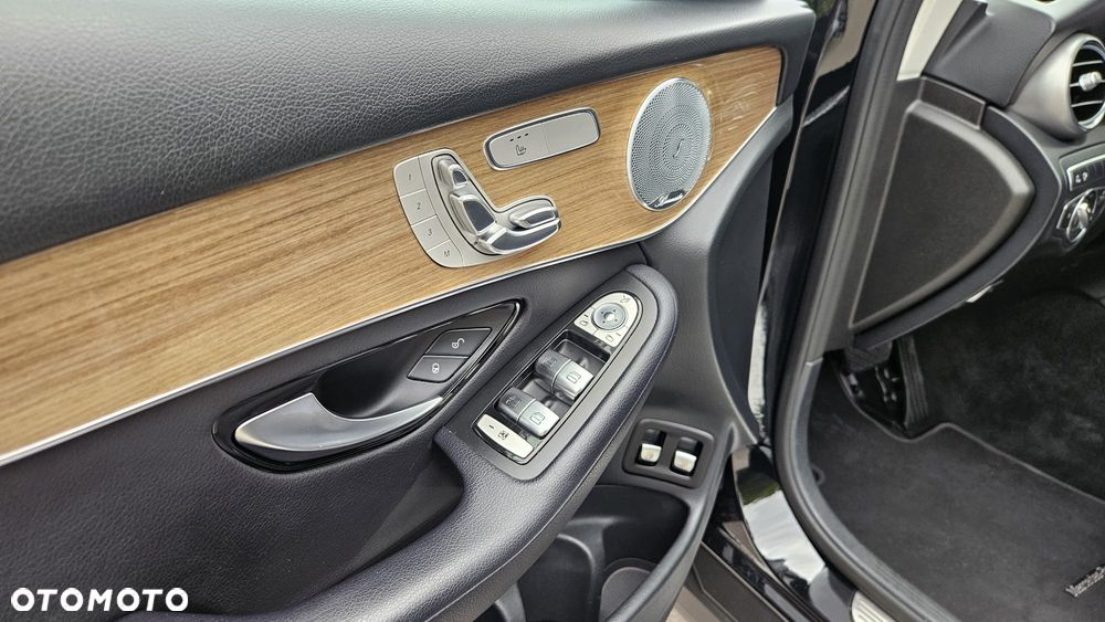 Mercedes-Benz GLC - 18