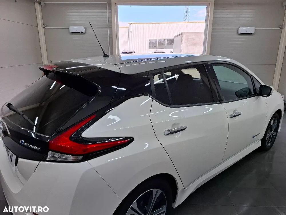 Nissan LEAF Tekna - 11