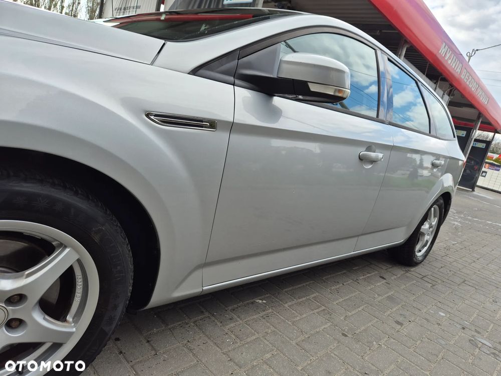 Ford Mondeo 2.0 TDCi Business Edition - 23