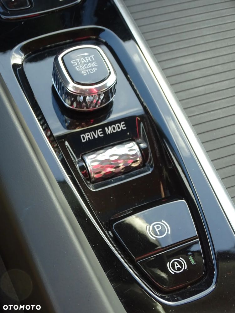 Volvo XC 60 T8 AWD Recharge Geartronic Inscription - 30
