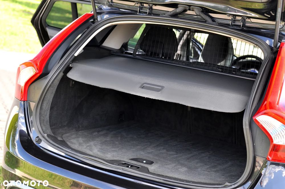 Volvo V60 D3 Geartronic RDesign - 18