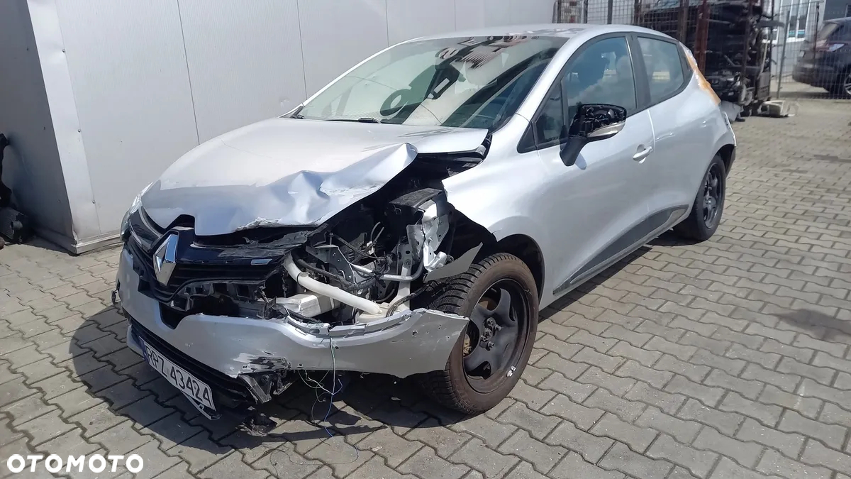 Renault Clio - 2