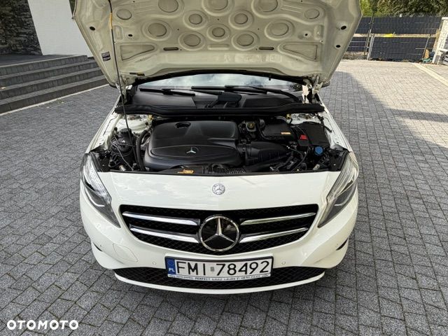 Mercedes-Benz Klasa A 180 Urban - 16