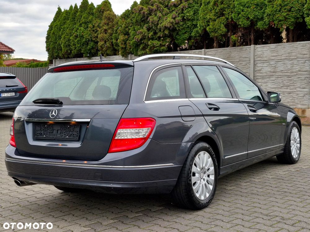 Mercedes-Benz Klasa C 220 T CDI DPF Automatik BlueEFFICIENCY Elegance - 9