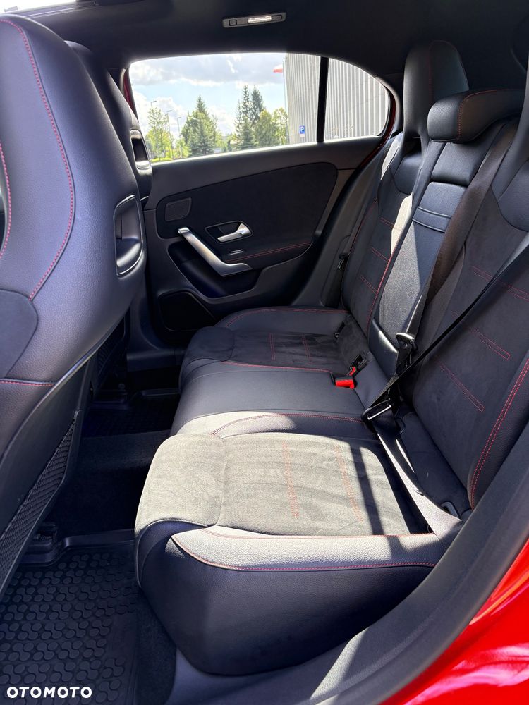 Mercedes-Benz Klasa A 200 AMG Line 7G-DCT - 16