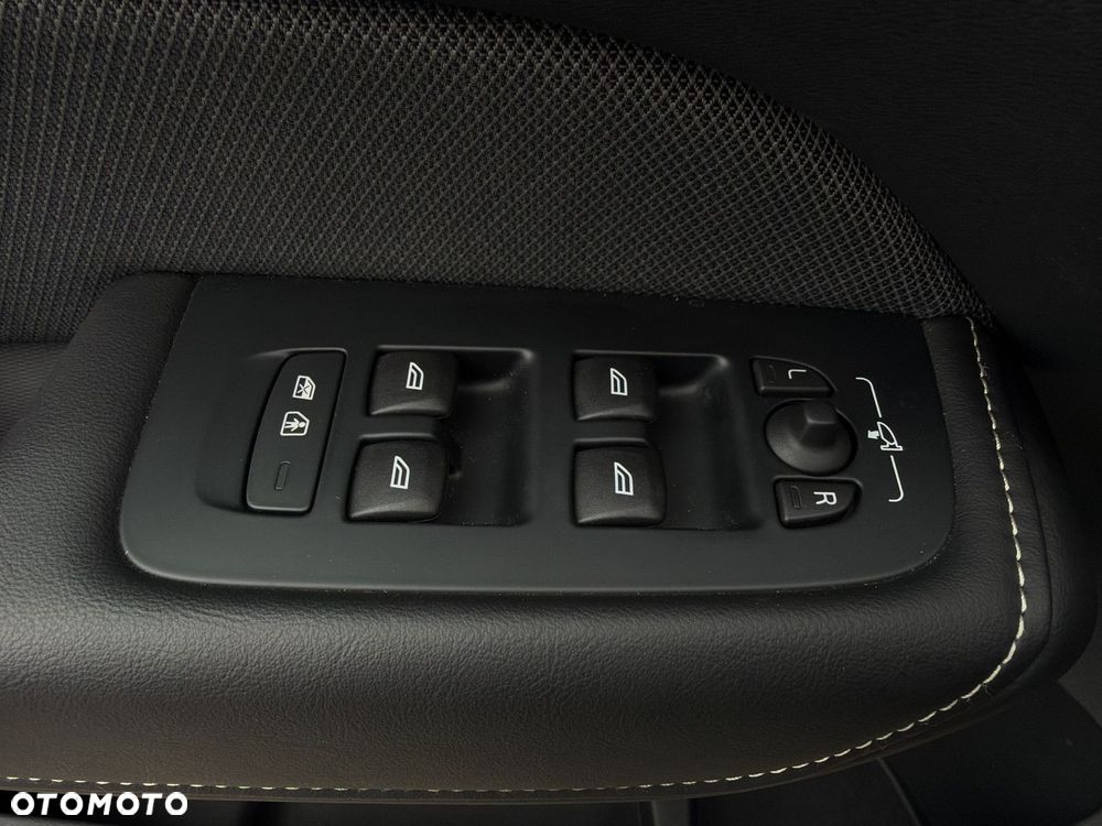 Volvo XC 60 - 26