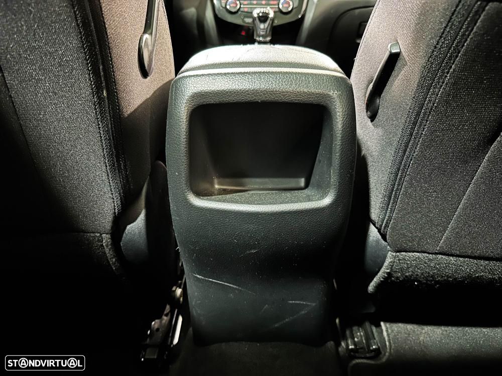 Nissan Qashqai 1.3 DIG-T MHEV Premiere Edition - 24