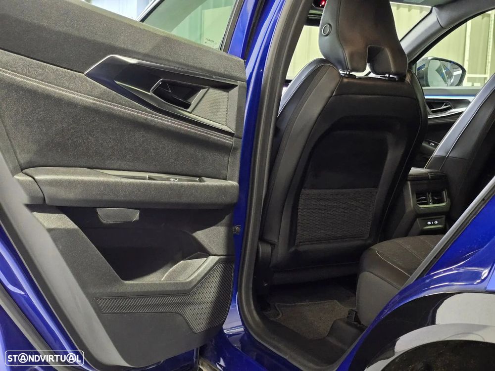 Renault Austral 1.2 E-Tech Iconic - 43