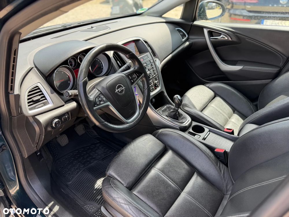 Opel Astra 2.0 CDTI DPF SportsTourer Exklusiv - 7