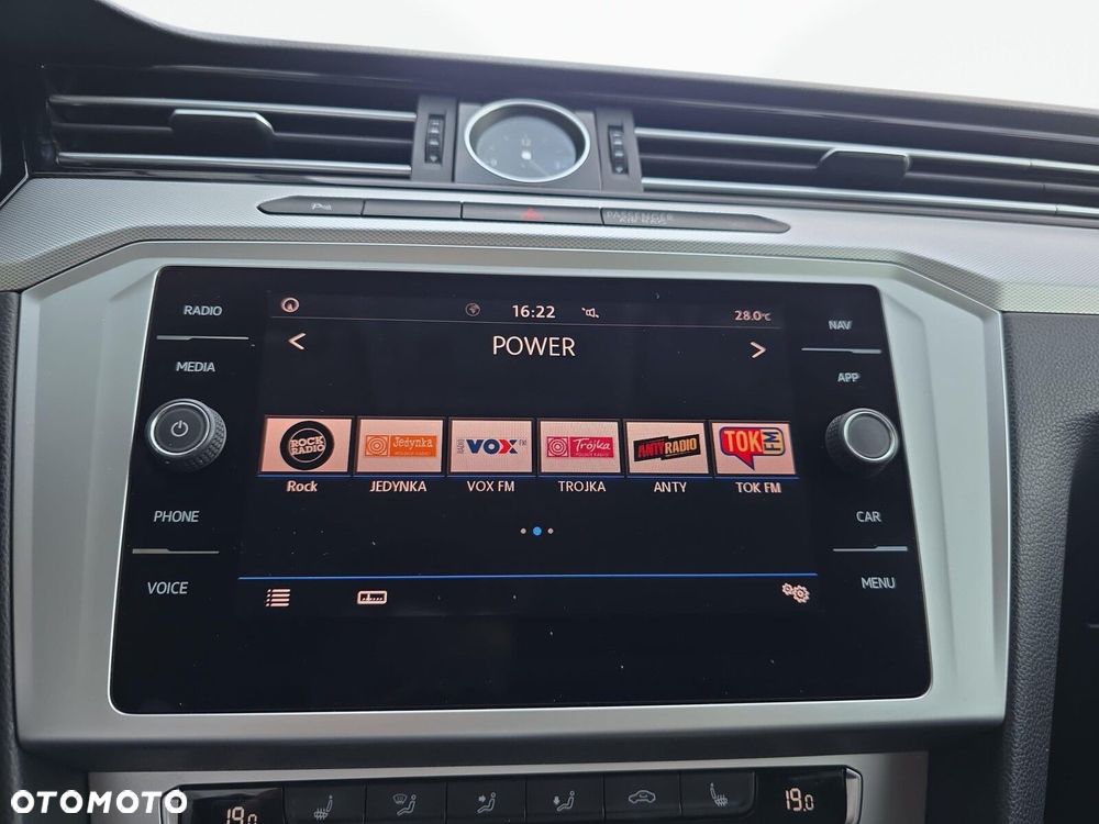 Volkswagen Passat Variant 2.0 TDI BMT Comfortline DSG - 20