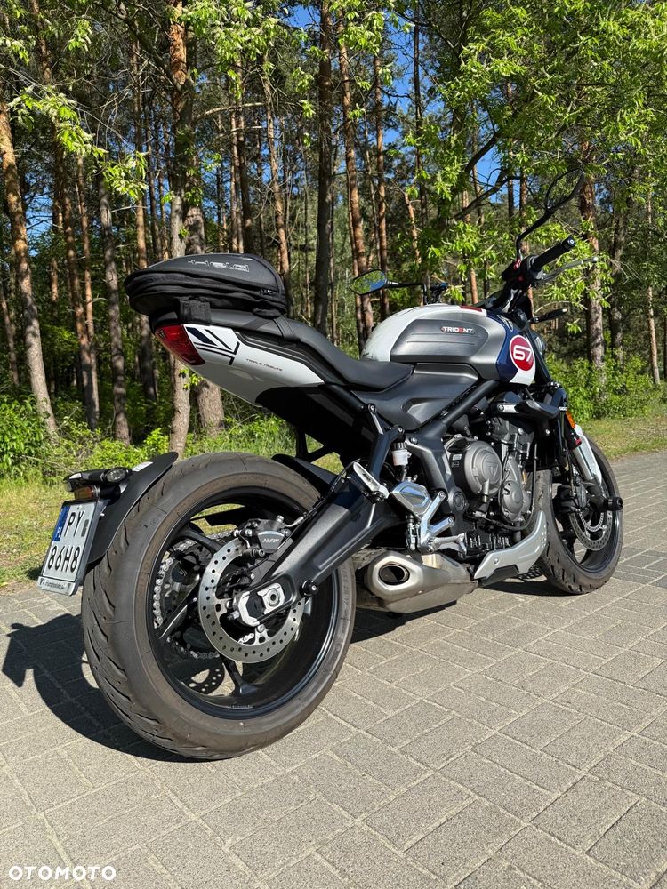 Triumph Trident - 3