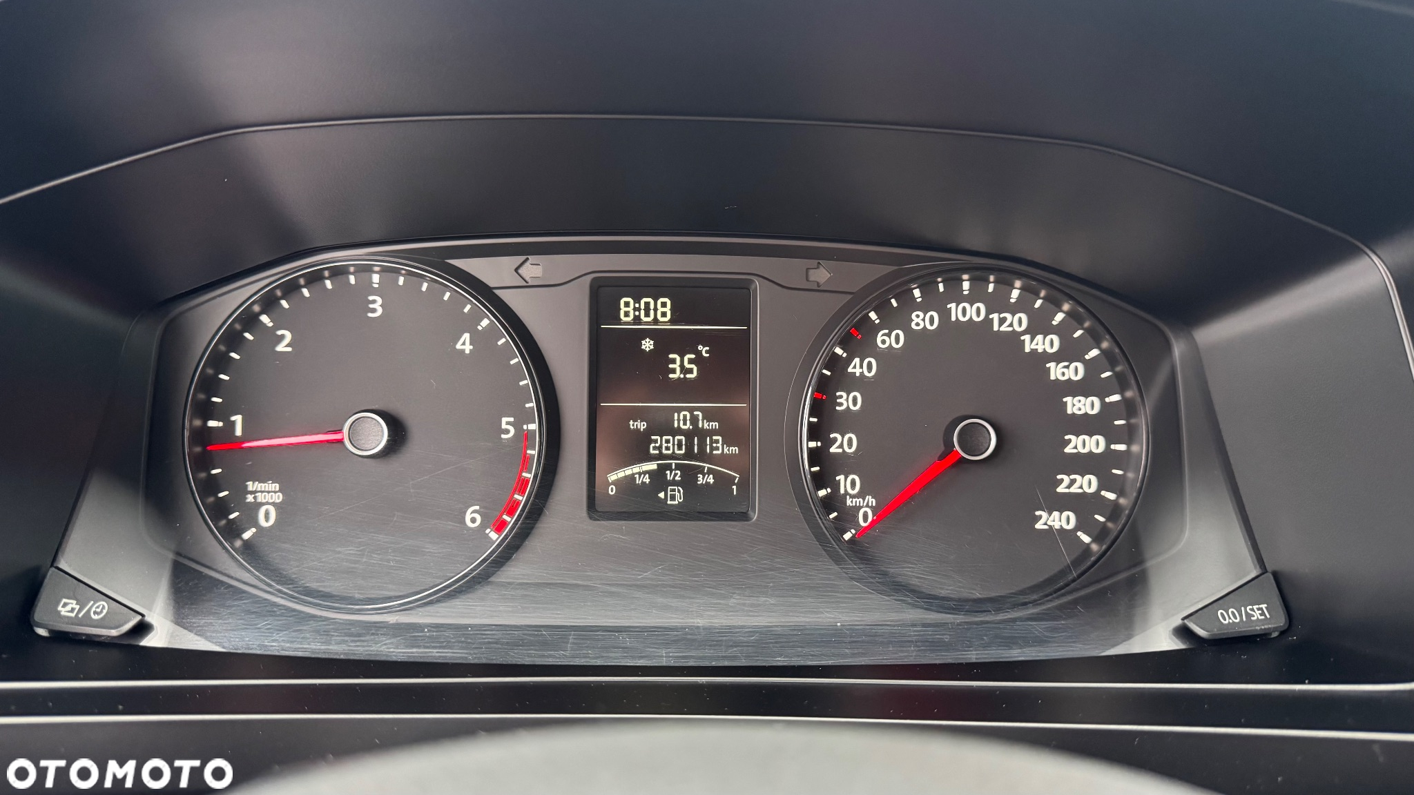 Volkswagen Transporter Caravelle BMT Edition - 14