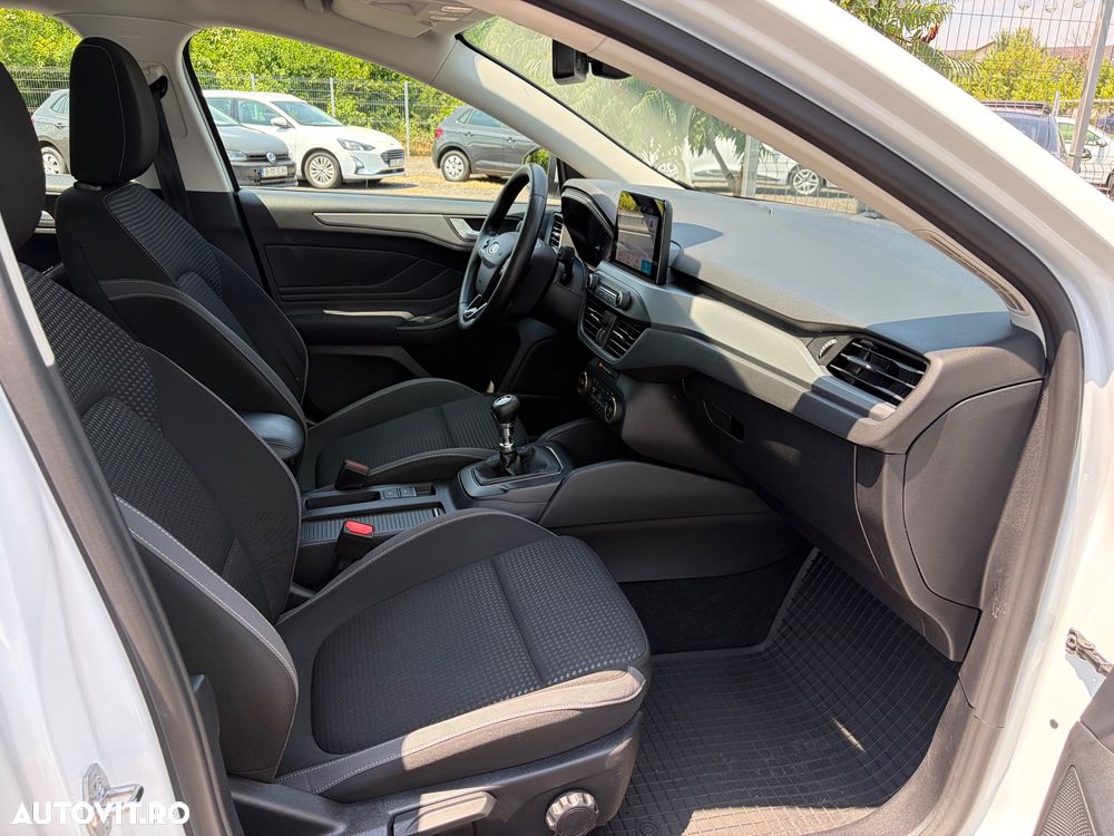 Ford Focus 1.5 EcoBlue Connected - 32