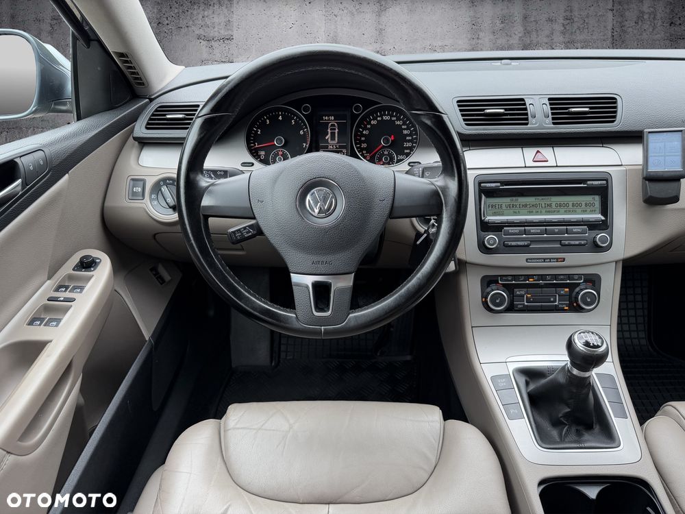 Volkswagen Passat Variant 1.8 TSI Highline - 10