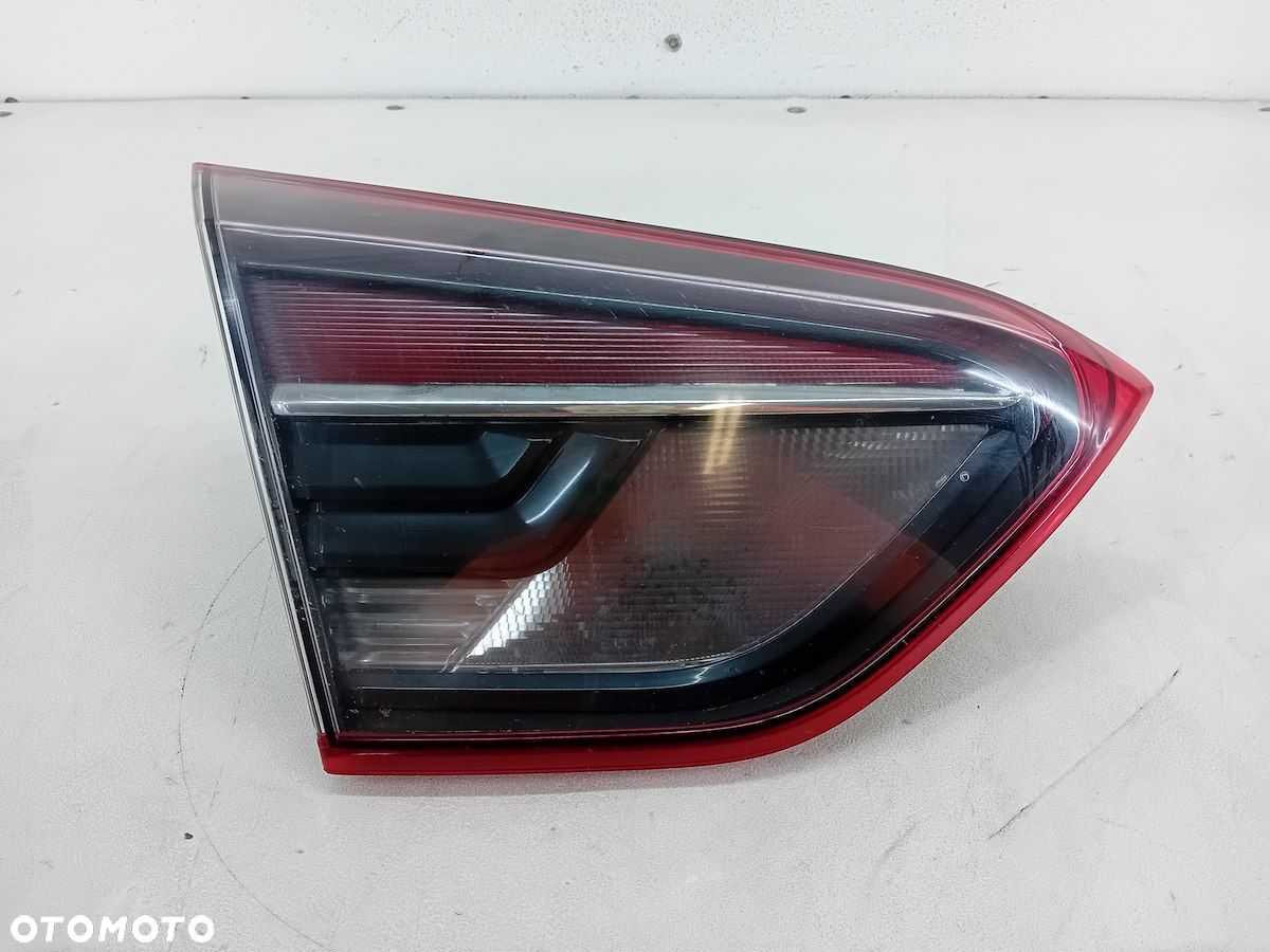 LAMPA TYLNA LEWA W KLAPE OPEL CROSSLAND-X - 1