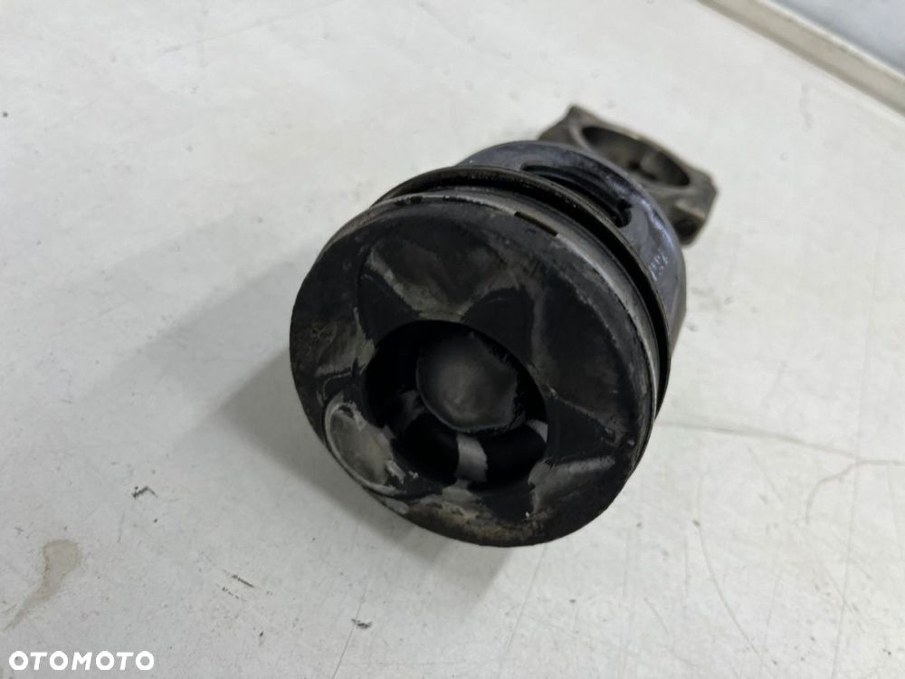 Tłok korbowód Renault Megane Clio Scenic Laguna Dacia Logan Duster Sandero Qashqai 1.5 dCi K9KT766 - 11