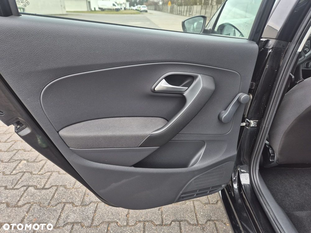 Volkswagen Polo - 23