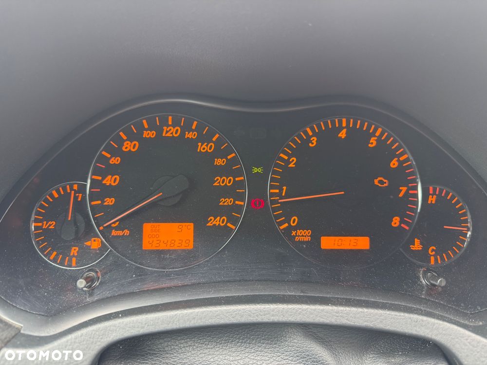 Toyota Avensis 2.0 VVT-i Sol - 2