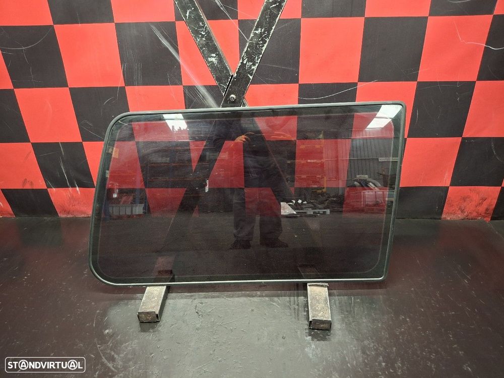 Vidro Lateral Traseiro Direito Mitsubishi Pajero Ii (V3_W, V2_W, V4_W) - 1