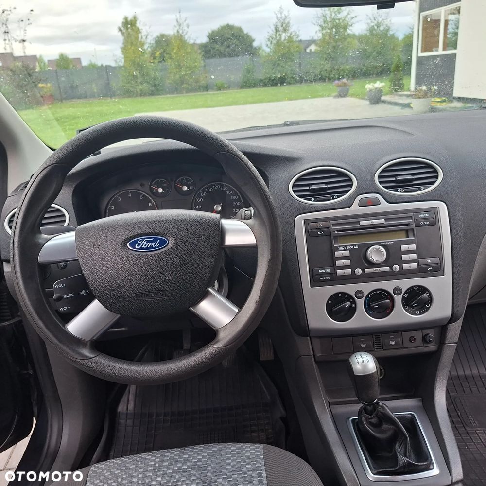 Ford Focus 1.6 Ambiente - 5