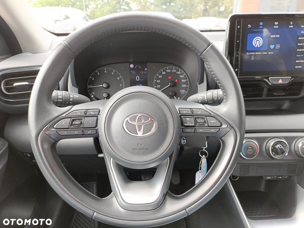 Toyota Yaris 1.5 Comfort - 16