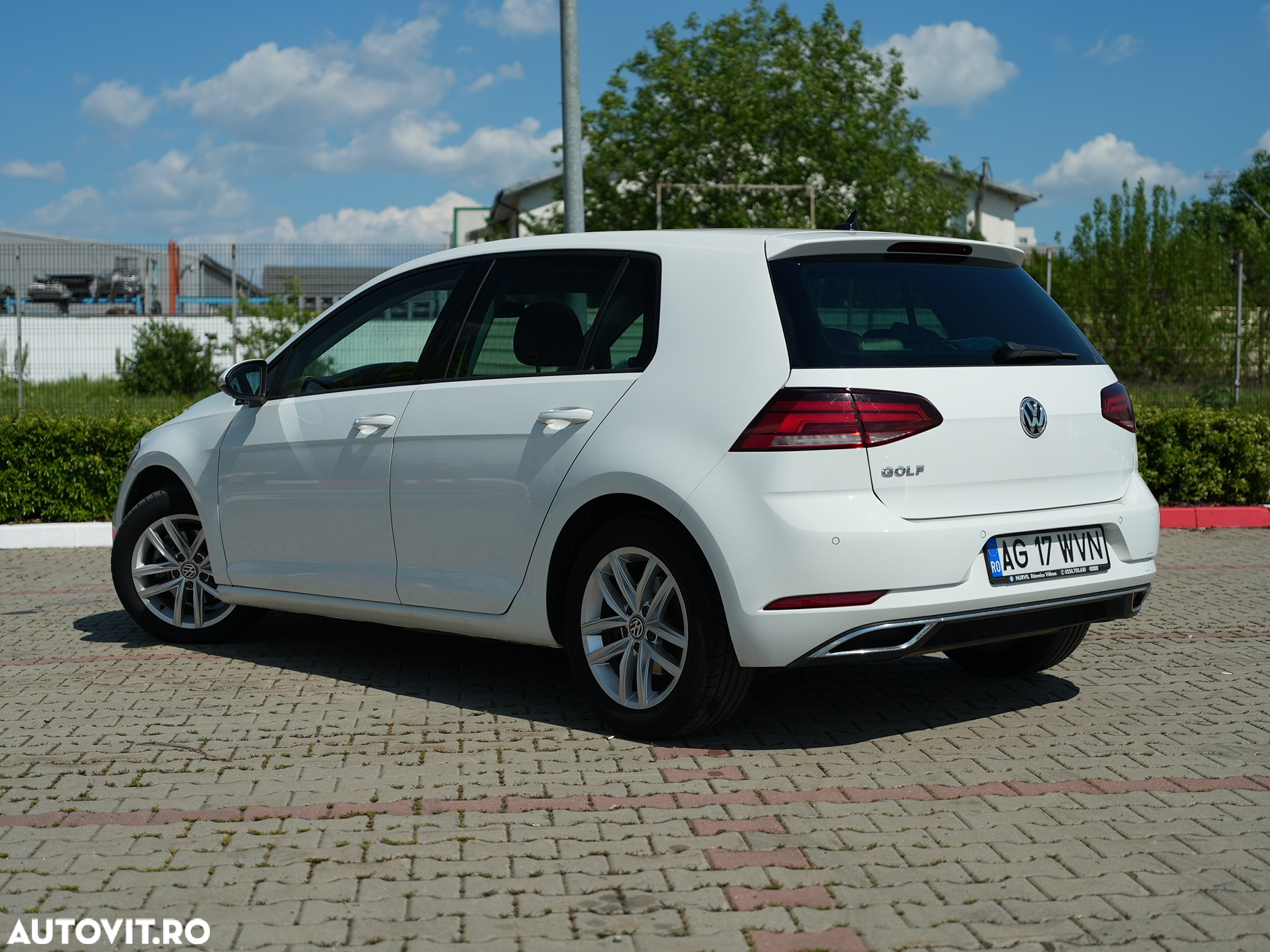 Volkswagen Golf 2.0 TDI DSG Highline - 7