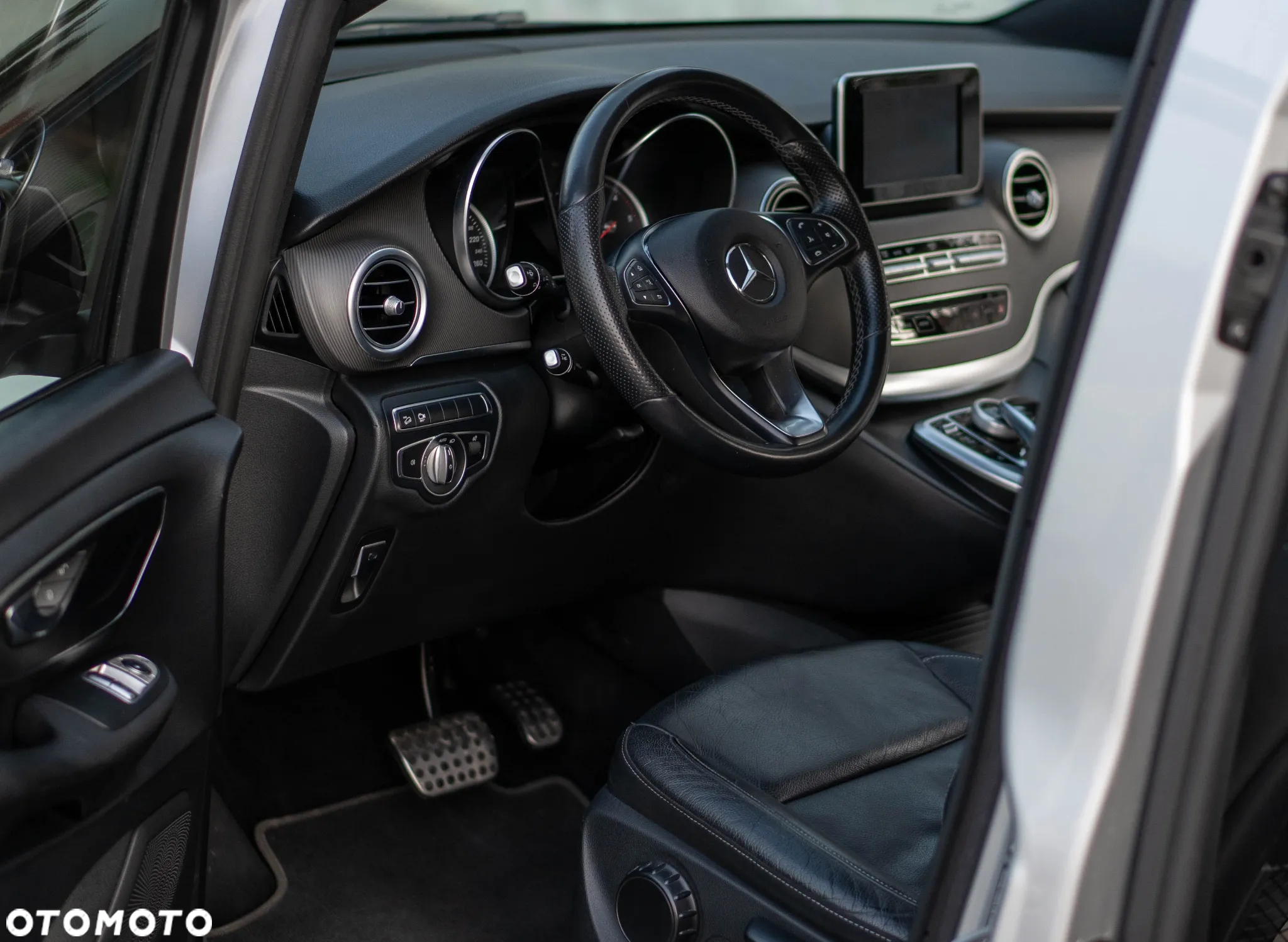 Mercedes-Benz Klasa V 250 d 4-Matic 7G-Tronic (d³ugi) - 16