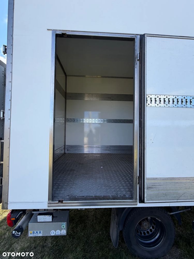 Mercedes-Benz Sprinter - 7