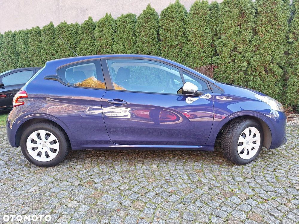 Peugeot 208 - 5