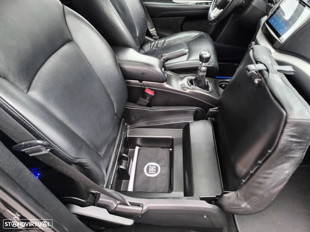 Fiat Freemont 2.0 M-Jet Urban - 29