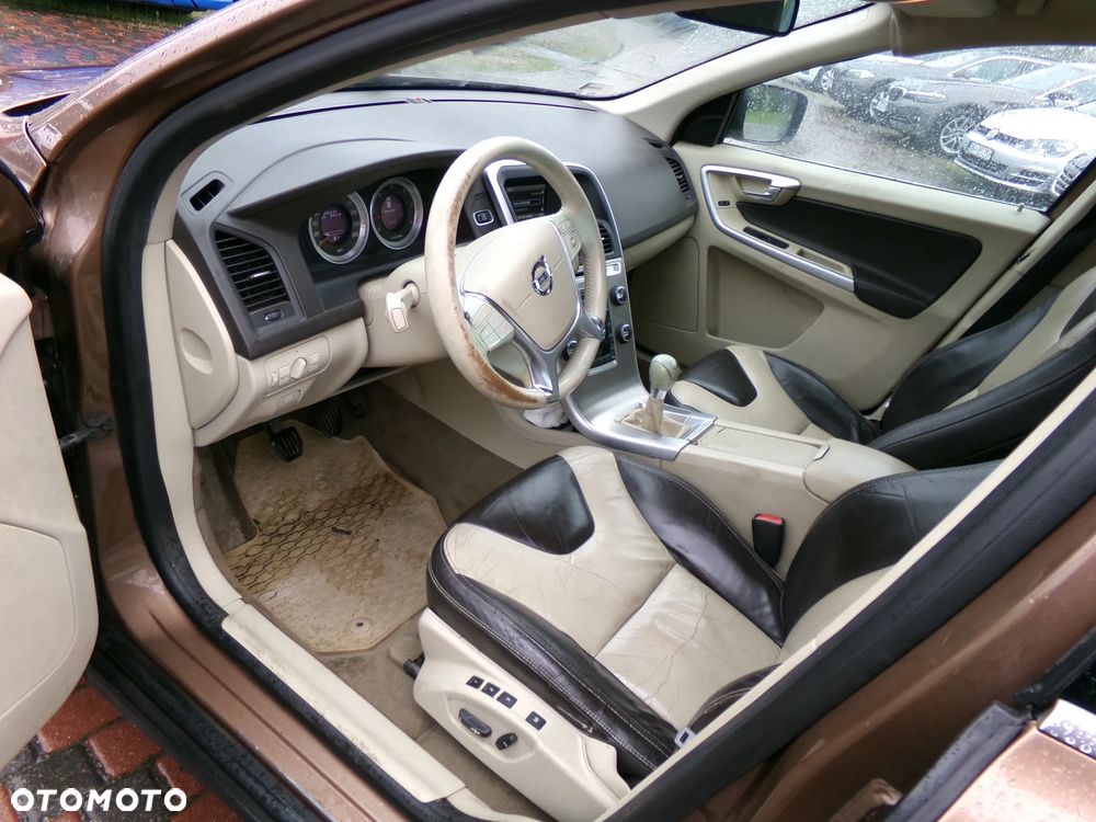 Volvo XC 60 D5 AWD - 4