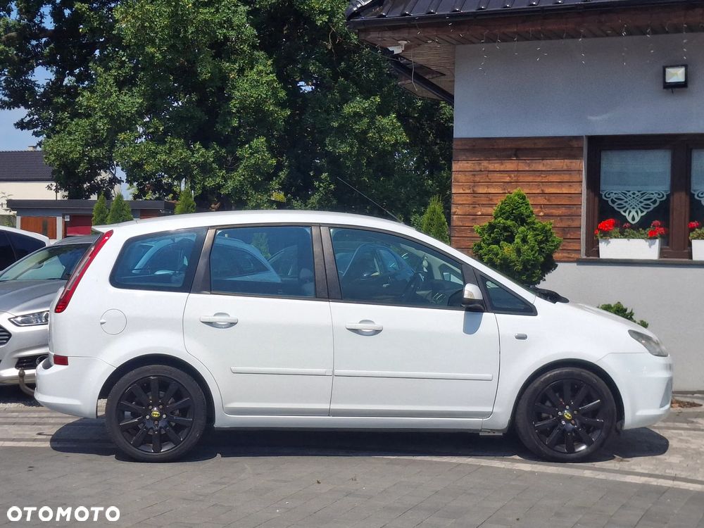 Ford C-MAX 2.0 Titanium - 24