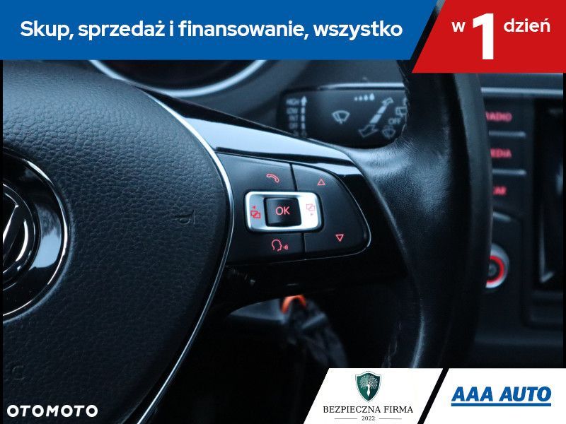 Volkswagen Polo - 17