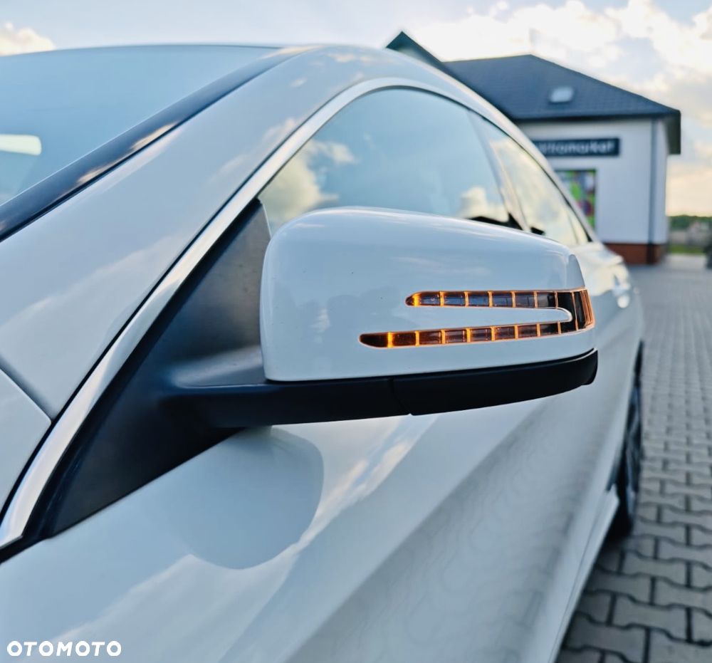 Mercedes-Benz CLA - 9