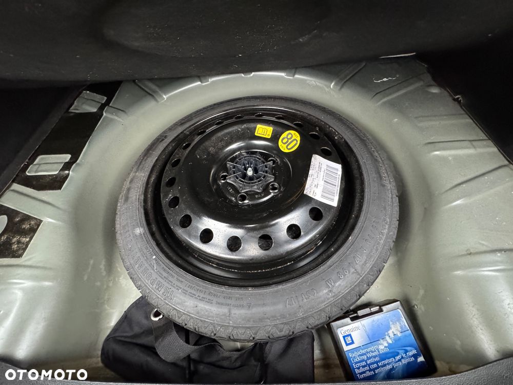 Opel Insignia 1.8 Cosmo - 10