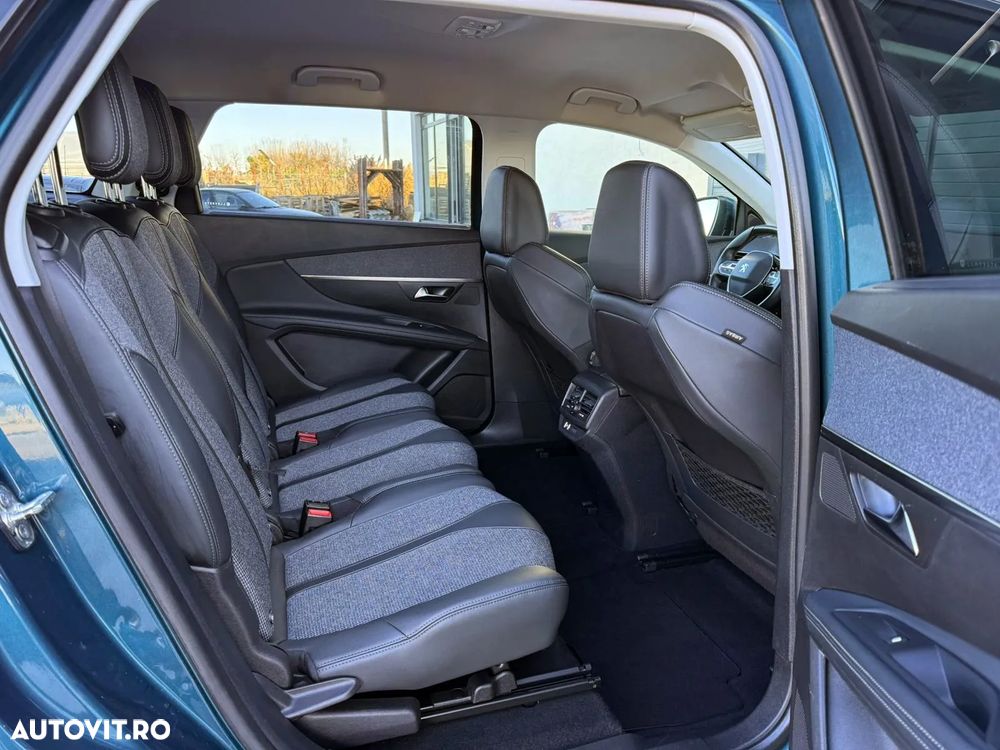 Peugeot 5008 - 5