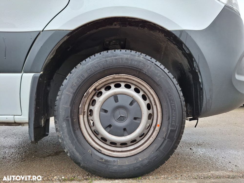 Mercedes-Benz Sprinter - 22