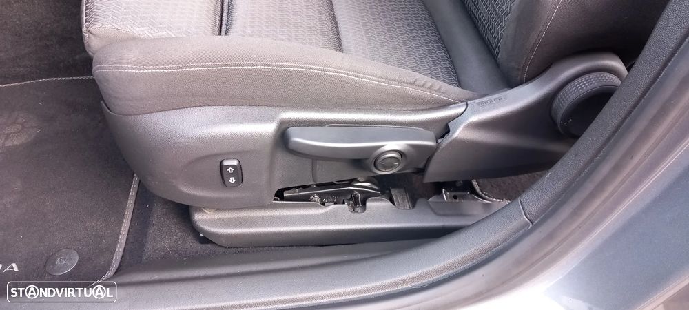 Opel Insignia Sports Tourer 1.5 D Business Edition - 15