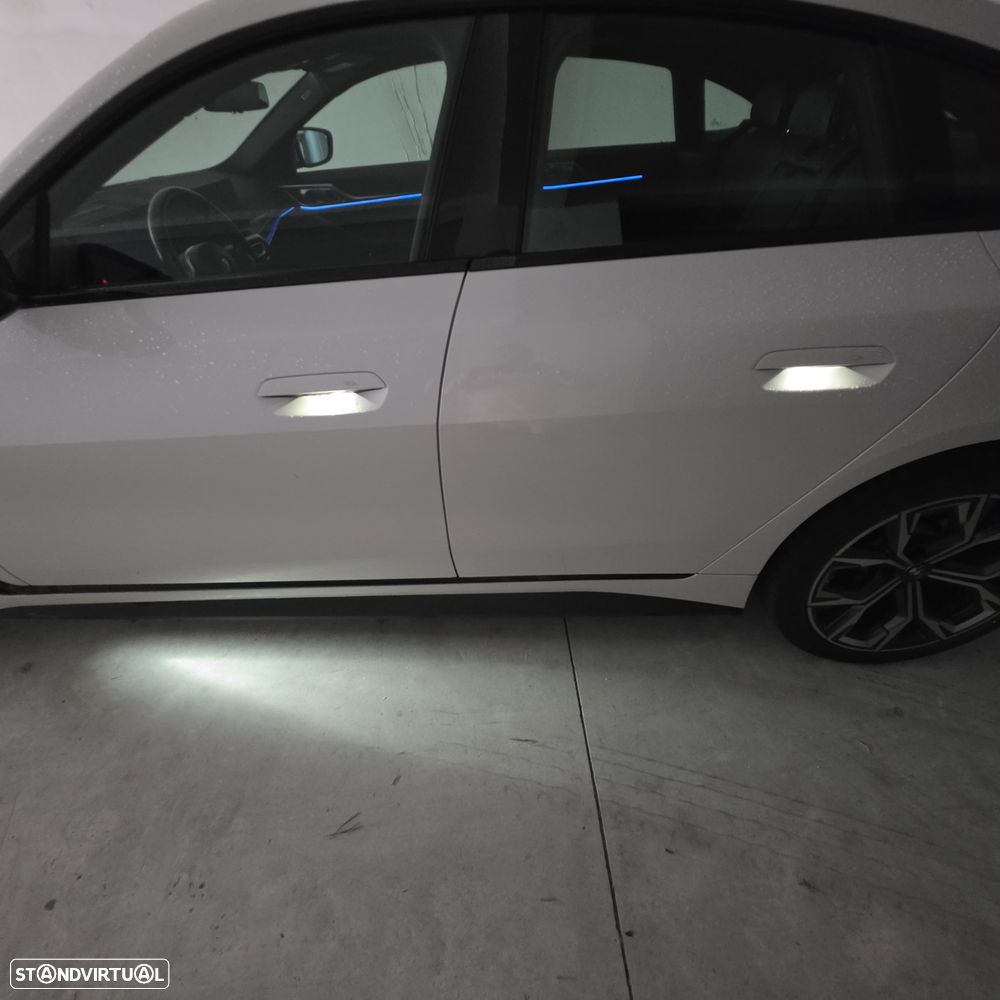 BMW i4 eDrive40 Pack Desportivo M Pro - 9