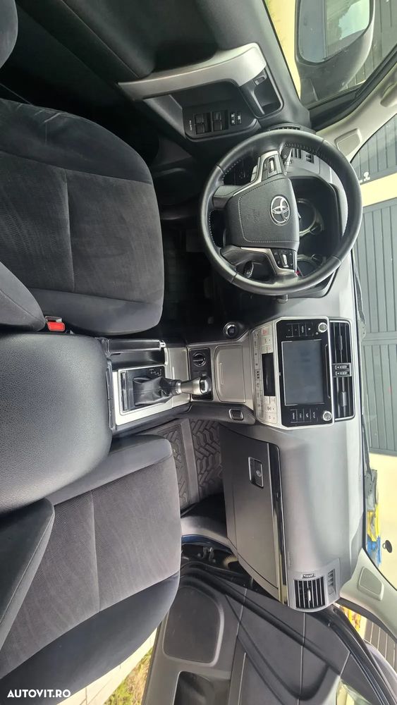 Toyota Land Cruiser 2.8l Turbo D-4D Aut. Executive - 7