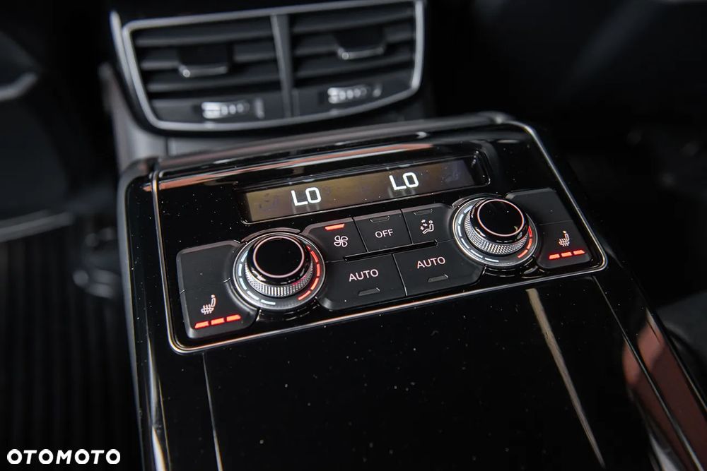 Audi S8 Plus 4.0 TFSI Quattro - 33