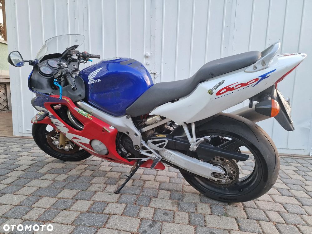 Honda CBR - 7
