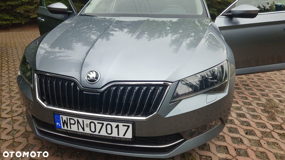 Skoda Superb 2.0 TDI L&K DSG - 24