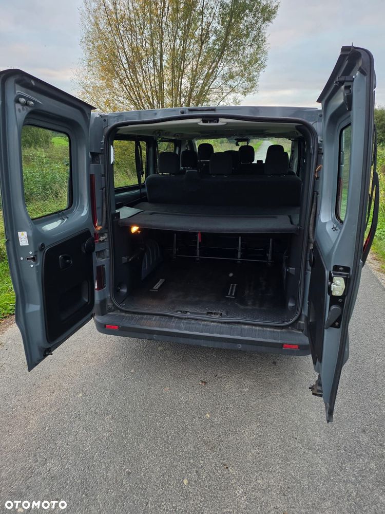Renault Trafic - 12