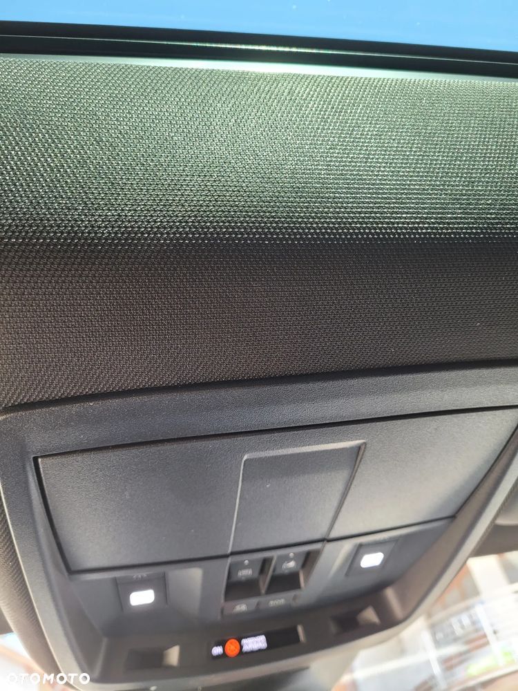 Peugeot 3008 1.2 PureTech mHEV GT S&S e-DCS6 - 11