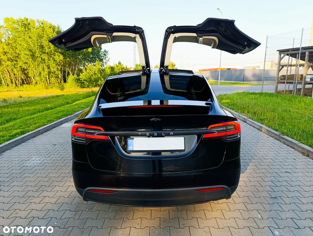Tesla Model X Performance - 34