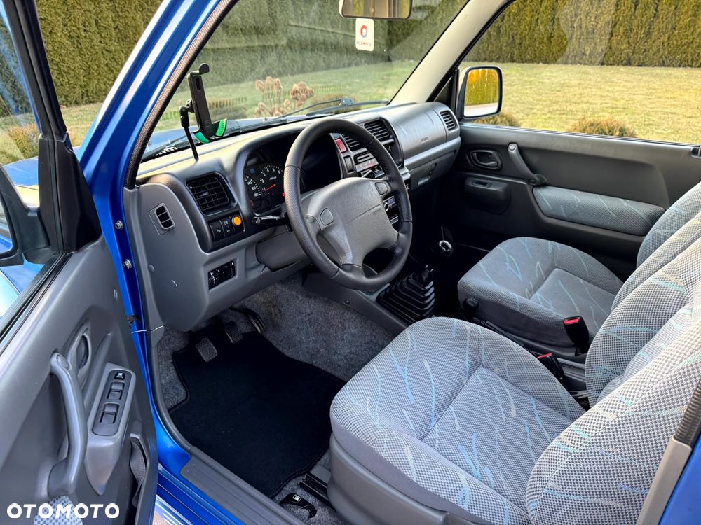 Suzuki Jimny - 10