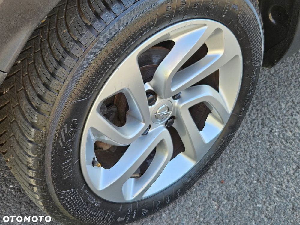 Opel Crossland X - 17