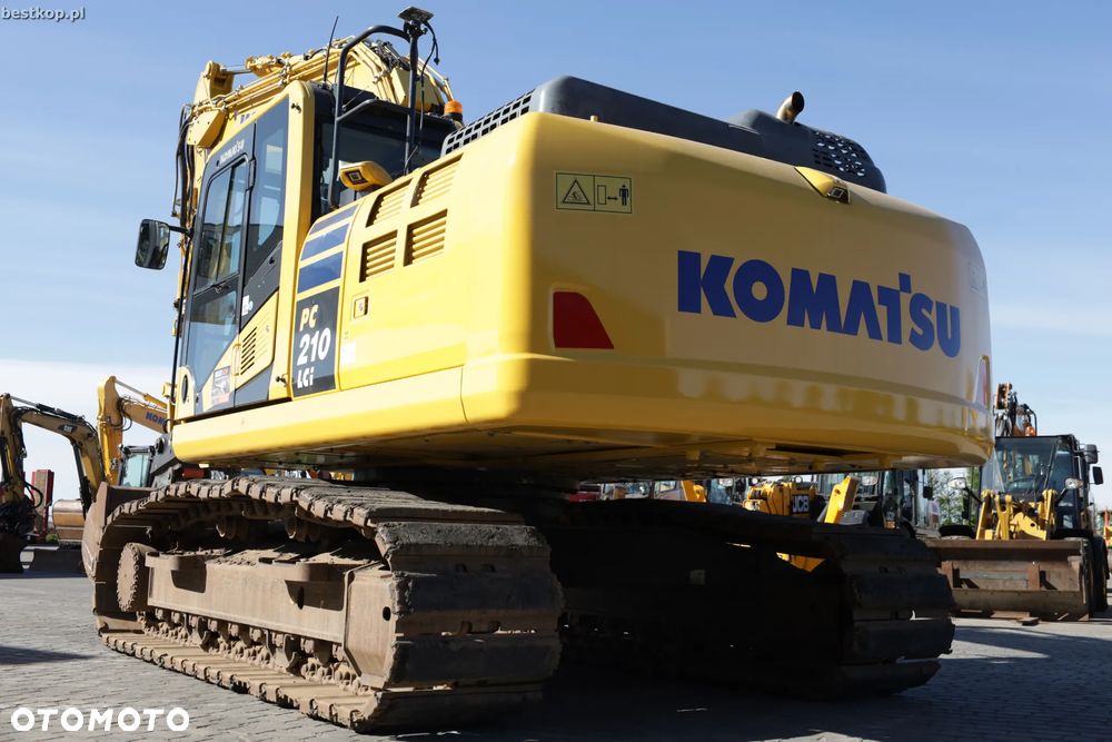 Komatsu PC210LC-11 - 6