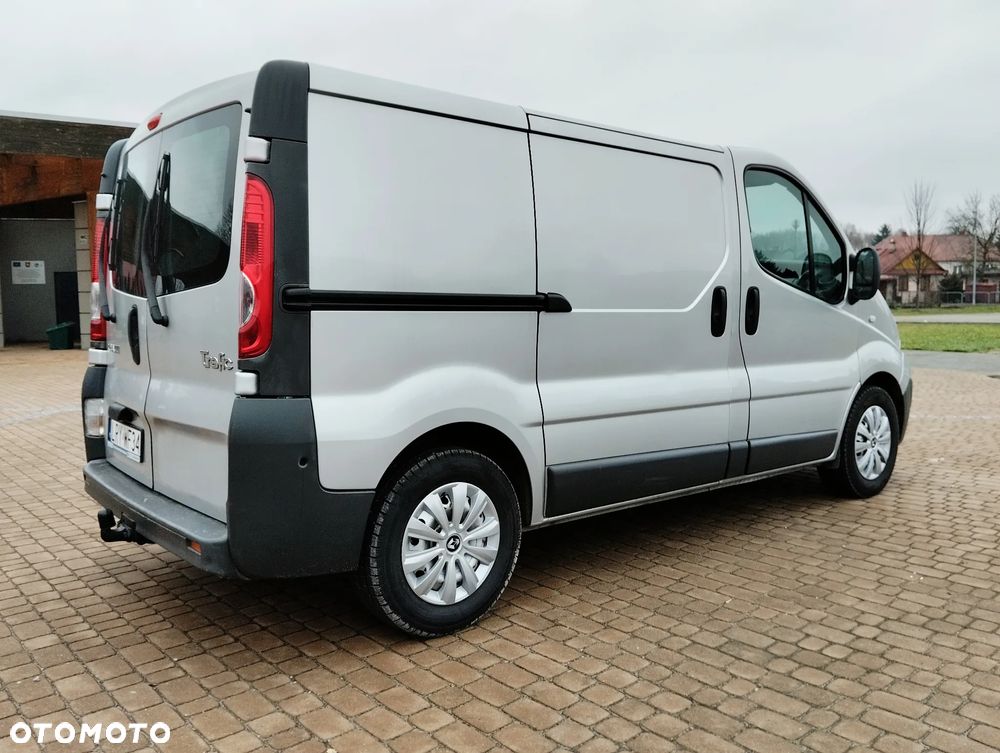 Renault Trafic 2.0 115 KM !!! KLIMA ! SPROWADZONY/ZAREJESTROWANY !!! ŁADNY I ZADBANY !!!Nie Vivaro - 14
